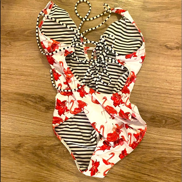 One piece flamingo bathing suit - reversible - Picture 2 of 2